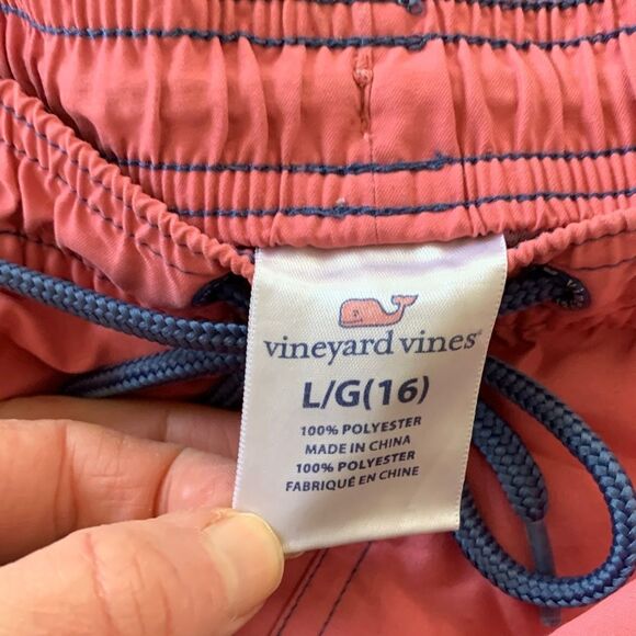 Vineyard Vines Coral And Navy Boys Size 16 Swim Shorts - Picture 11 of 11